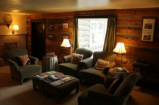 Lodge sitting area